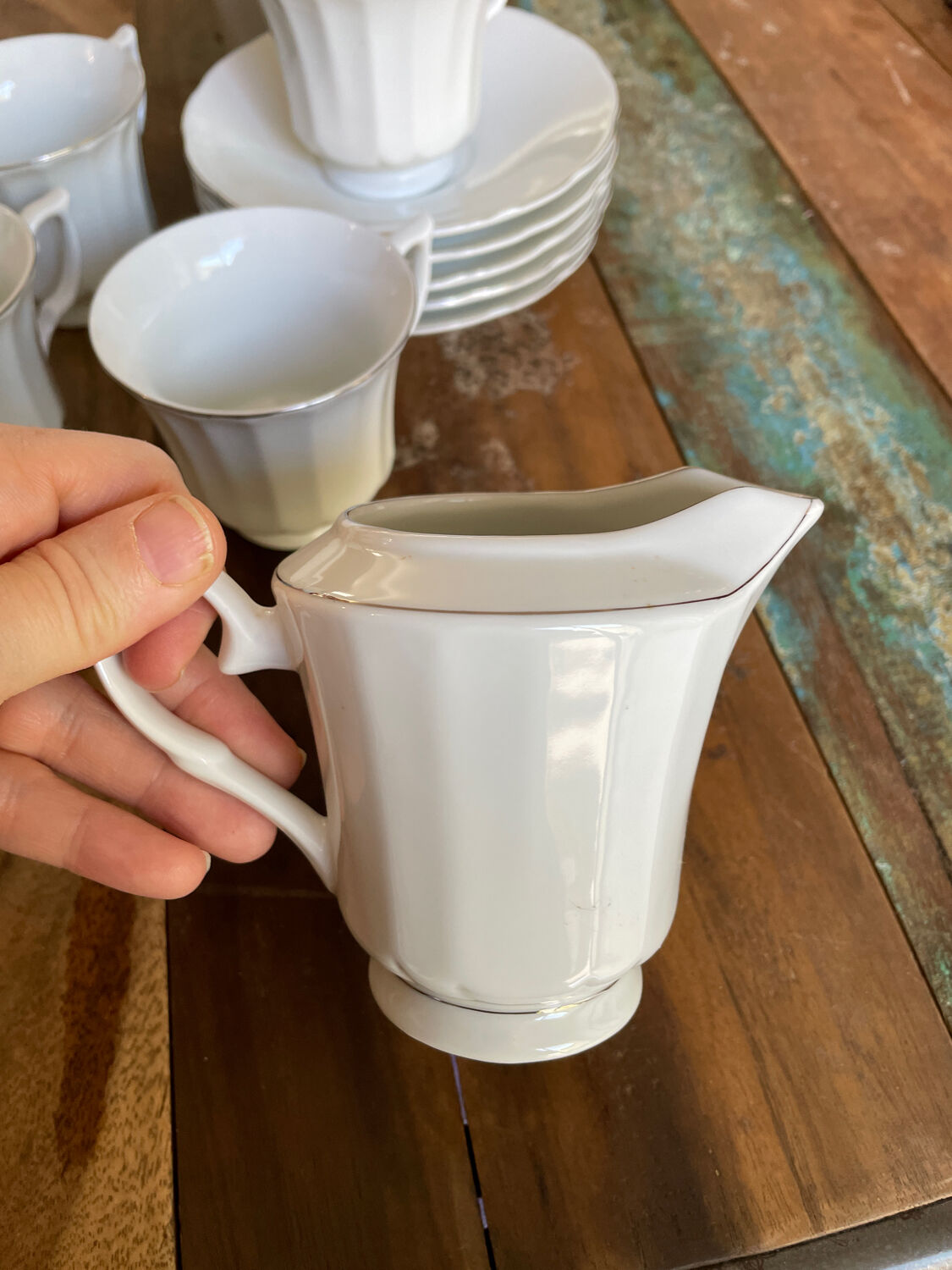 Coffee service for 6 cups, coffee pot, sugar bowl, and milk jug.