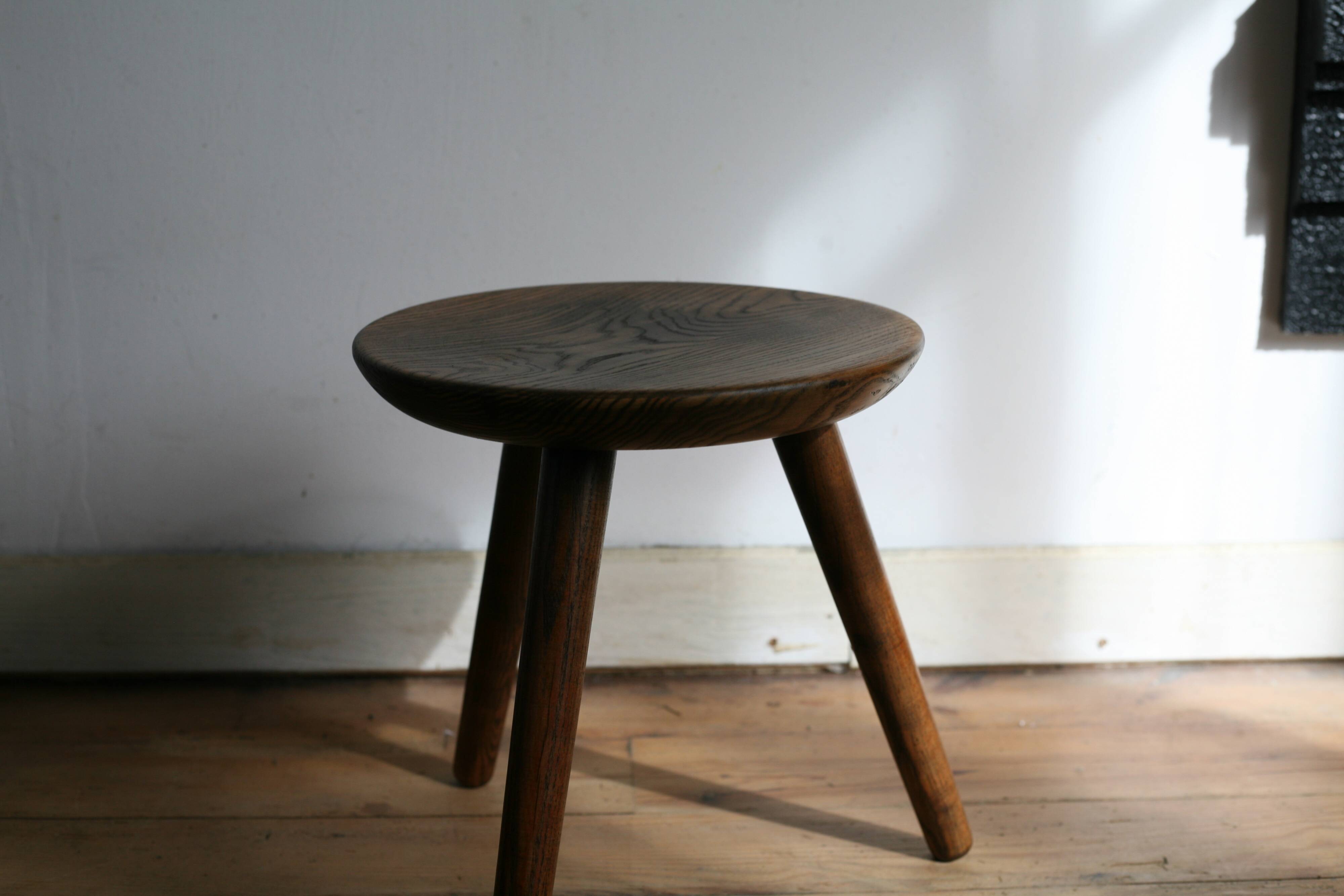 Tabouret tripode, produit dans les Vosges ( Gerardmer), années 50