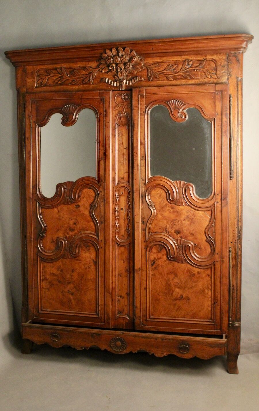 Bressane facade glass doors, 19th century