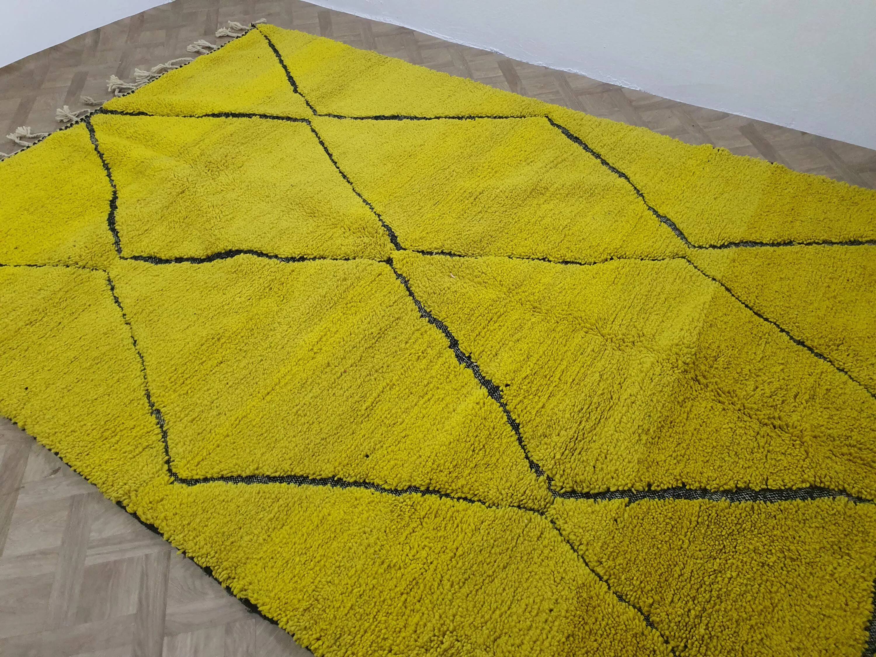 Authentic handmade Moroccan rug 3x2 m