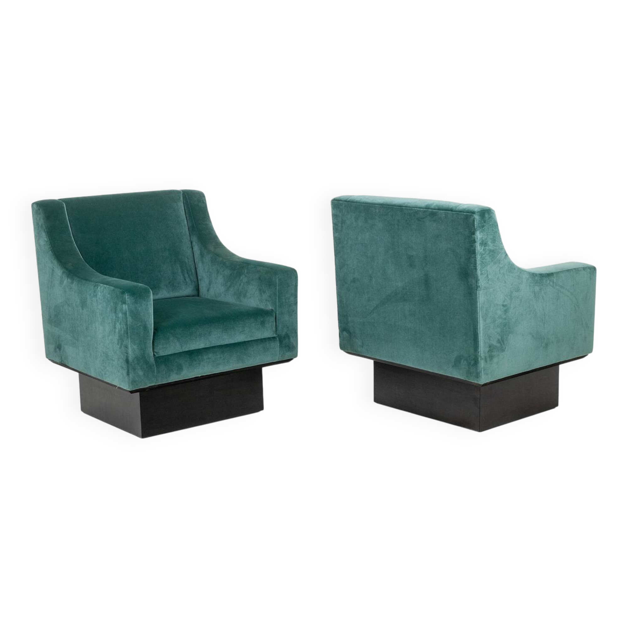 Pair of “Club” armchairs, cubic shape. 1940s.