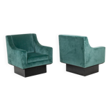 Pair of “Club” armchairs, cubic shape. 1940s.