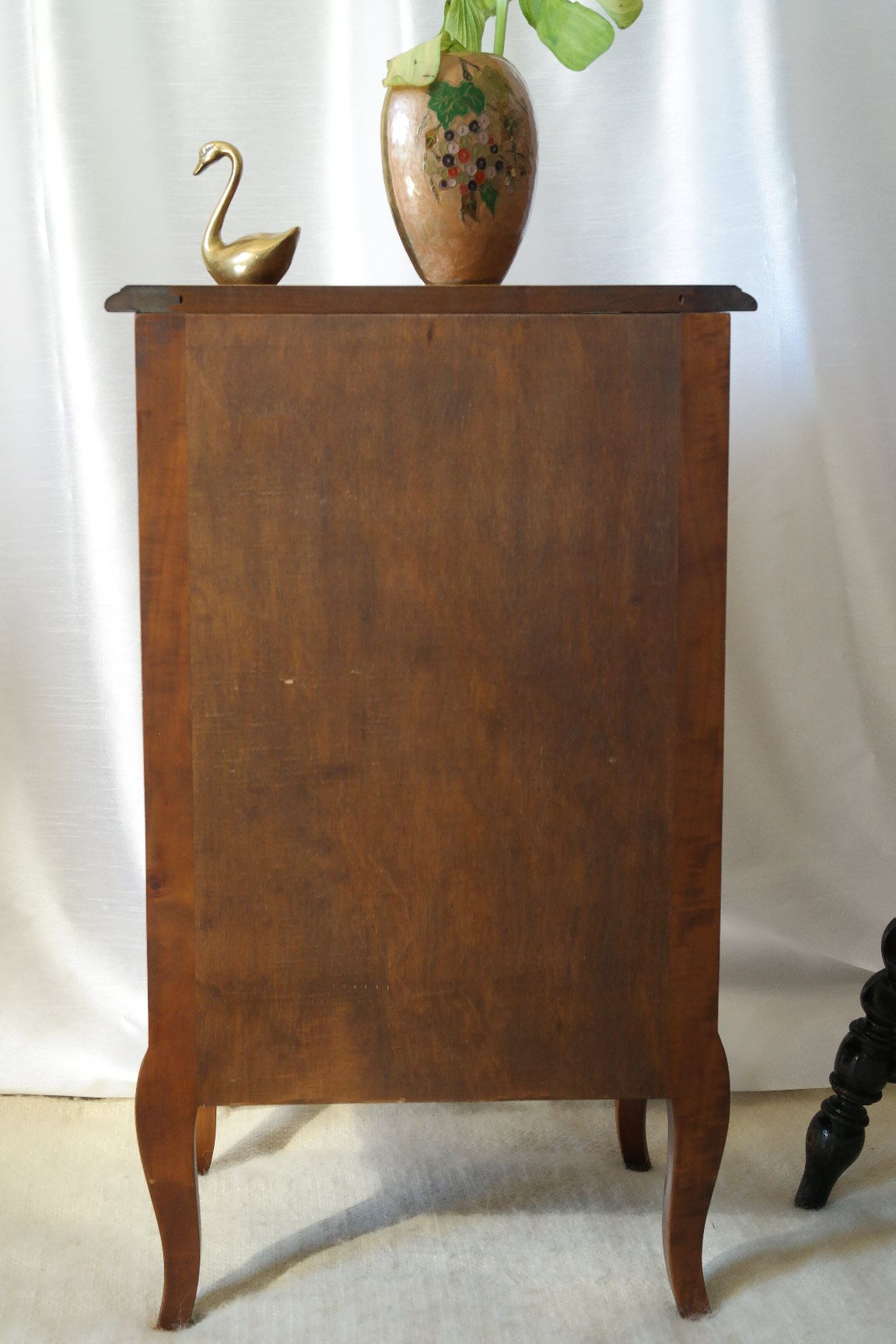 Chiffonnier style Louis XV cherry in marquetry