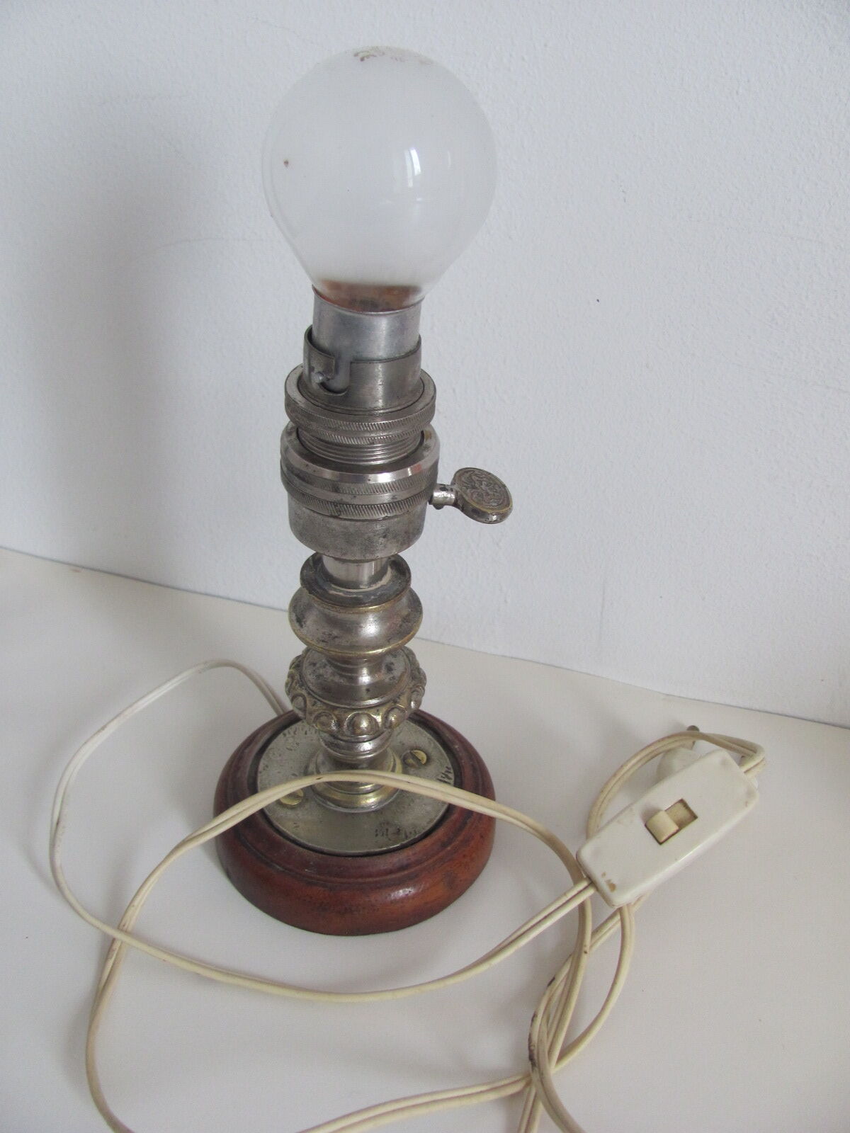 Lamp 19th