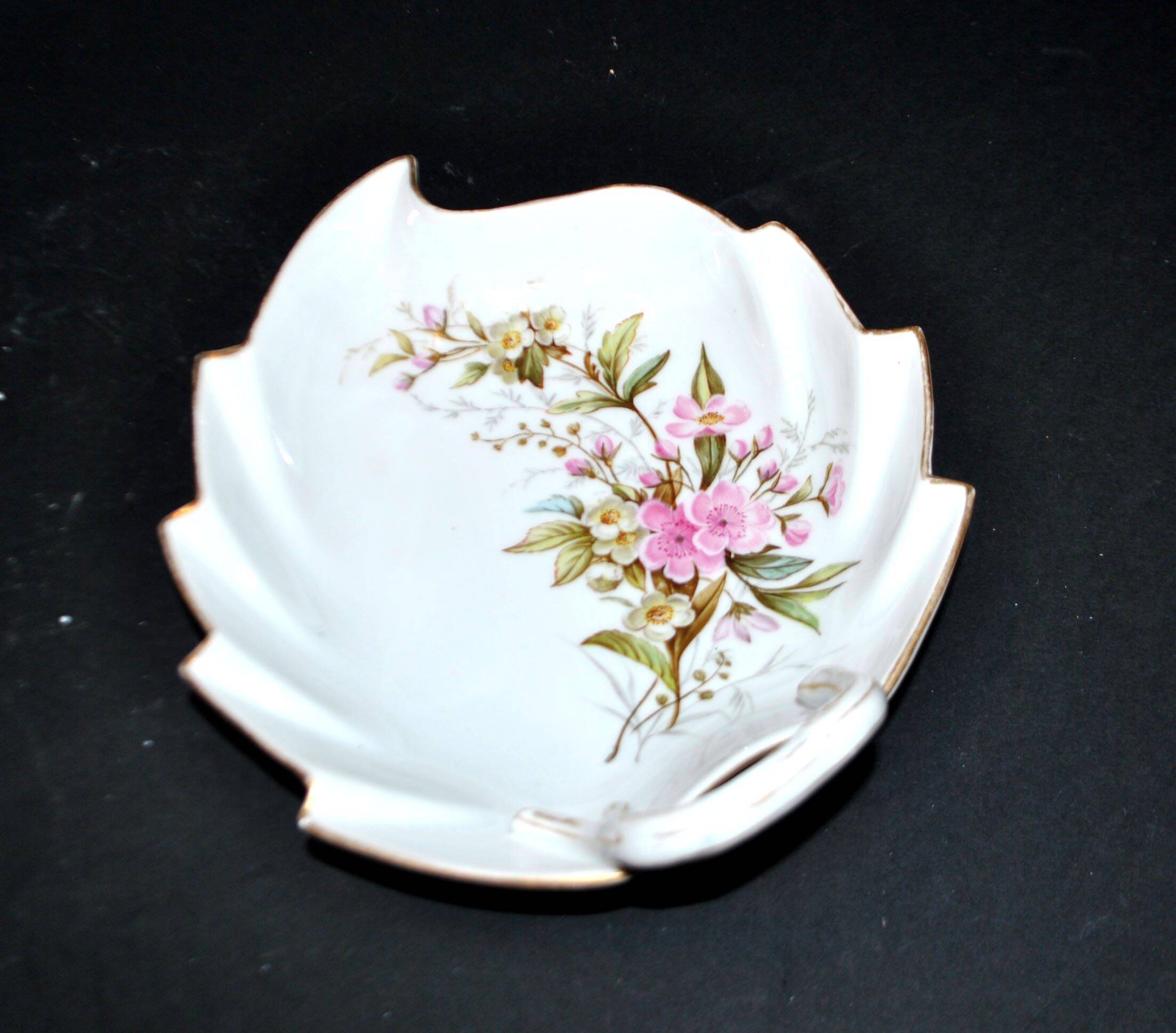 Meissen porcelain dish with pink floral decoration, signed Meissen