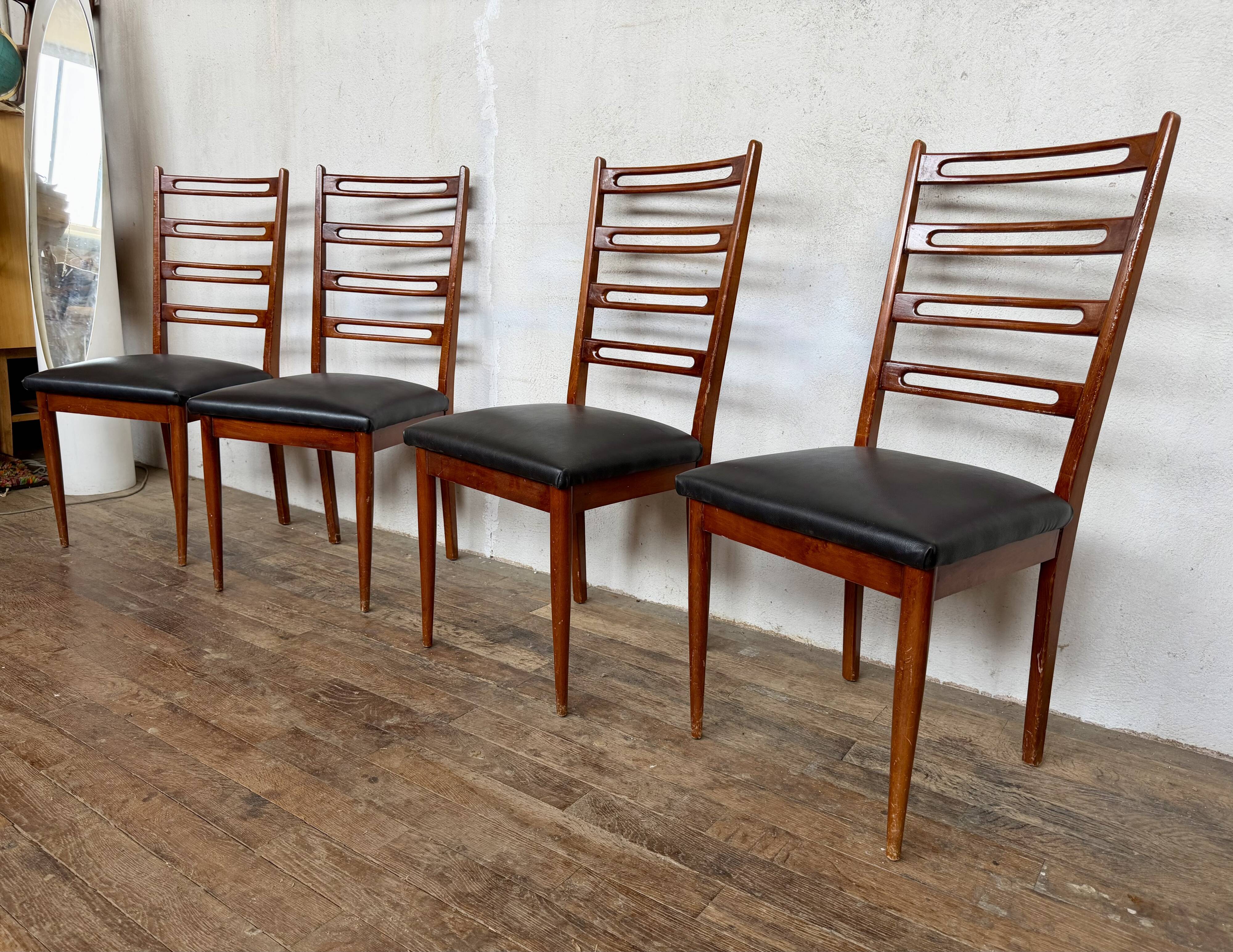Set of 4 Scandinavian chairs