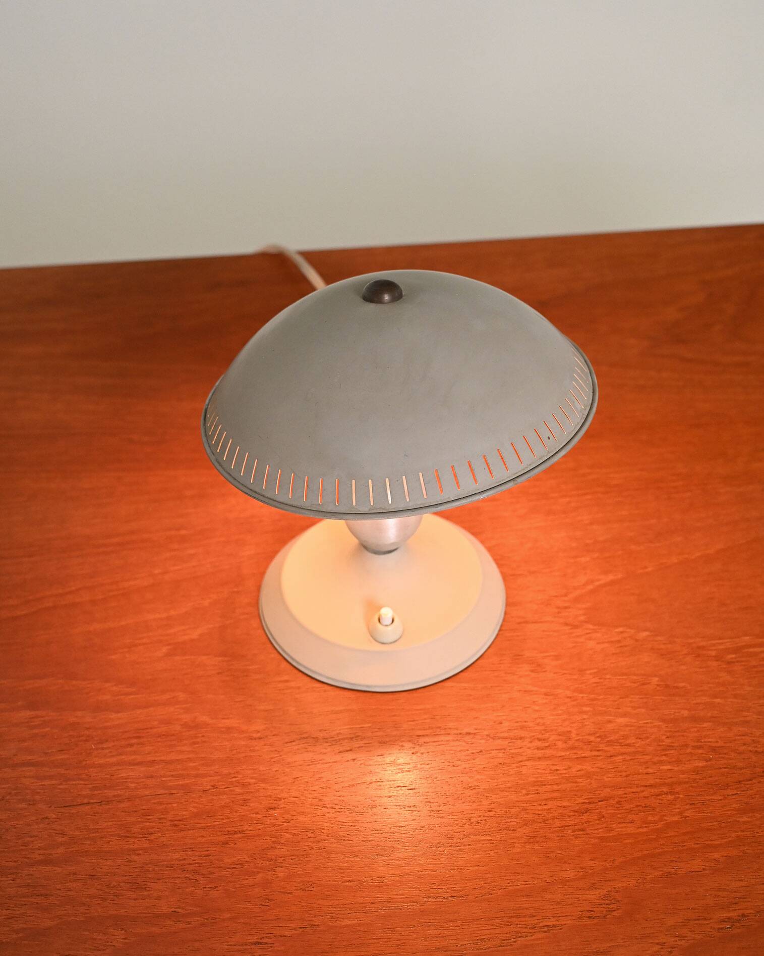Lampe de table modèle "77" SAE, années 1950