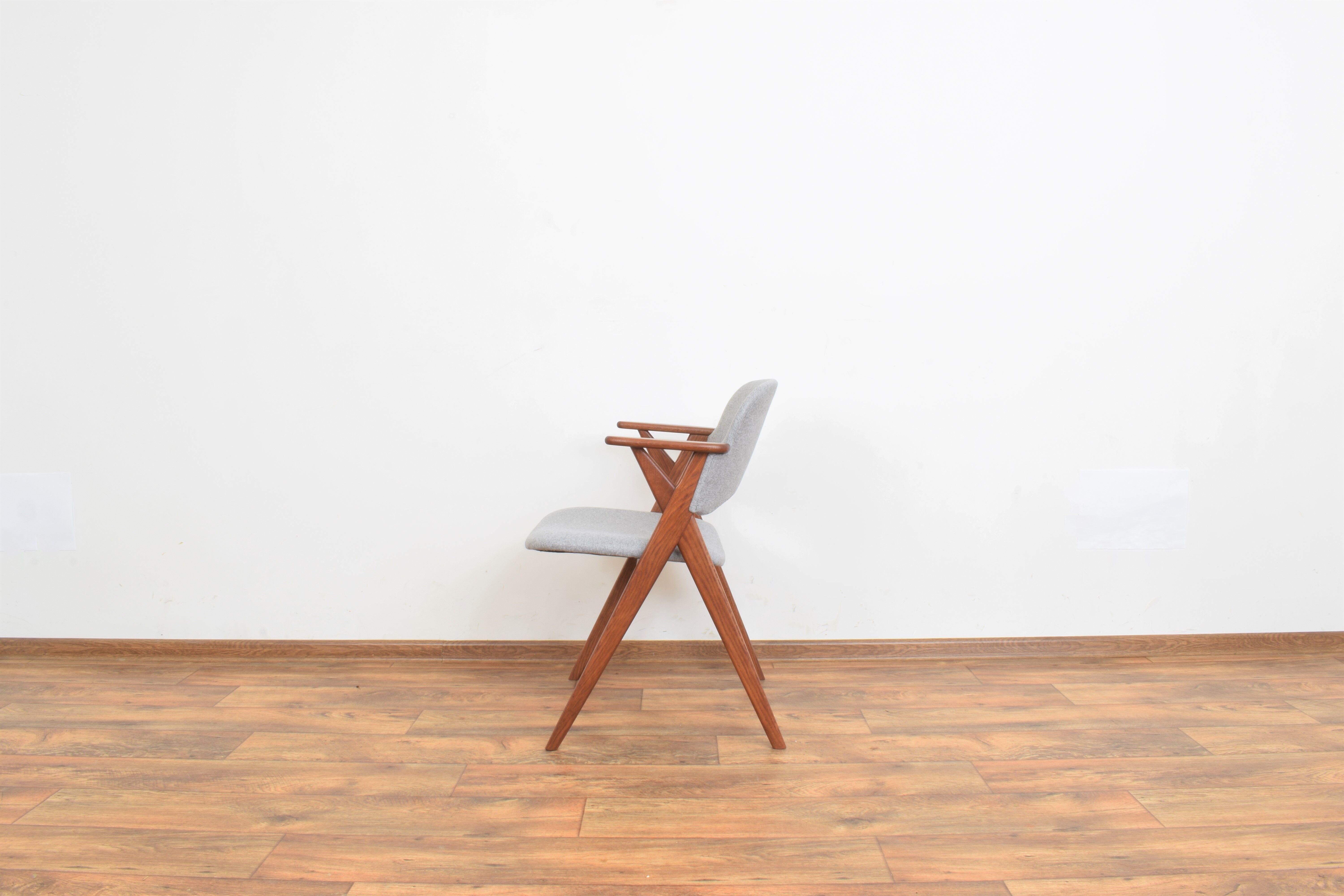 Mid-century danish oak armchair, 1960