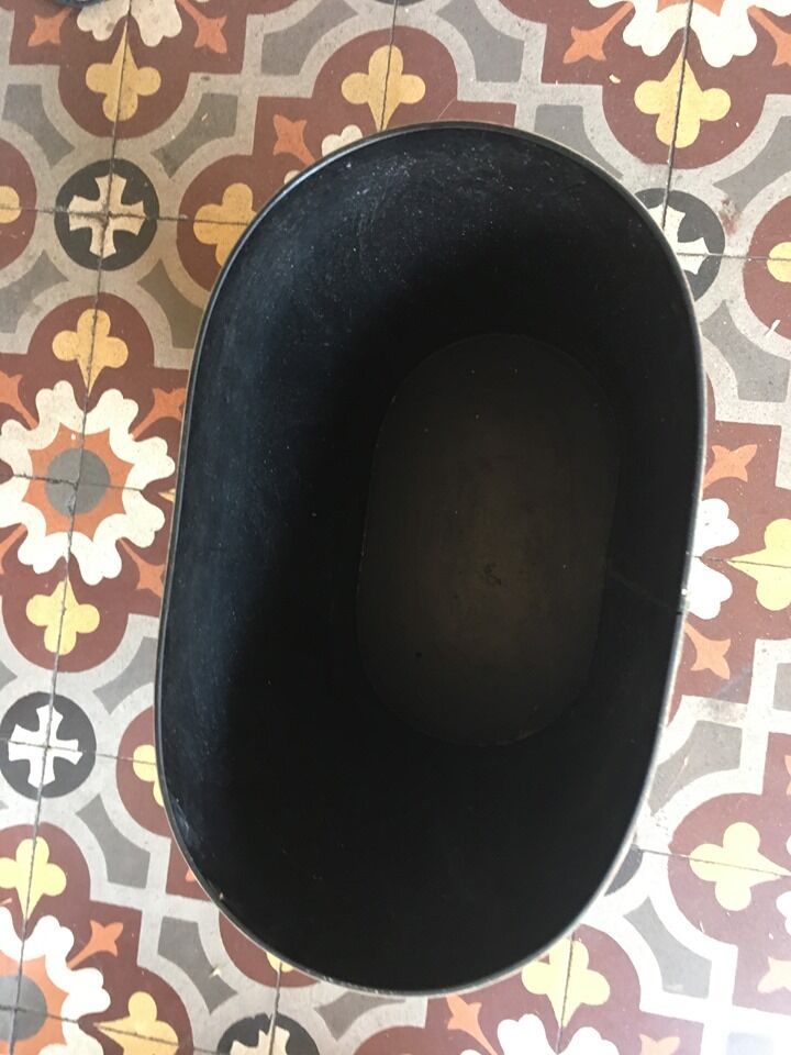 Vintage paper basket.