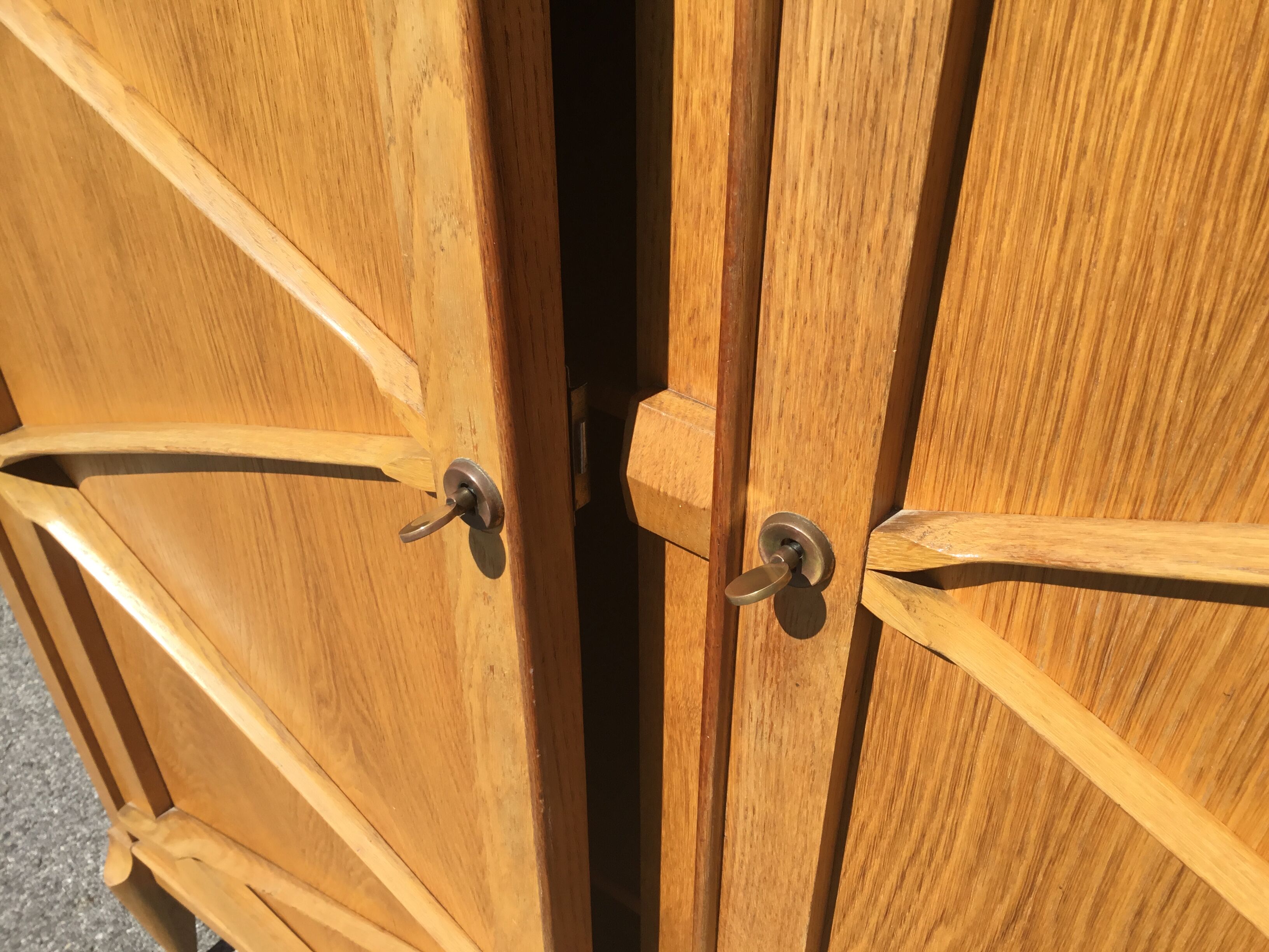 Manufrance cabinet in oak annee