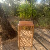 Rattan shelf with crossbars