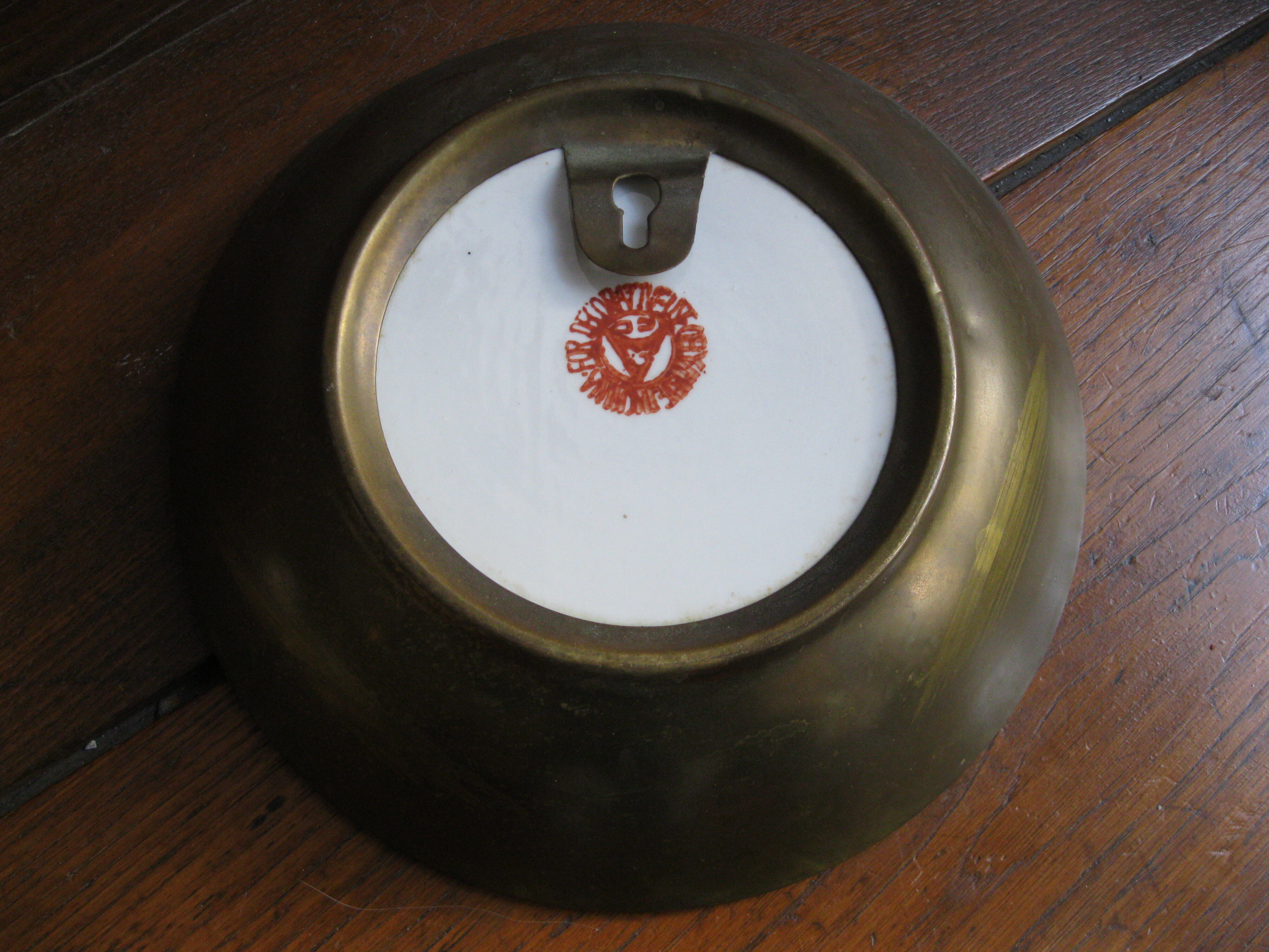 Chinese decorative plate brass-mounted