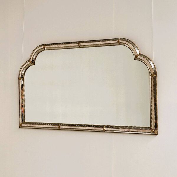 Grand miroir décoratif en laiton doré espagnol et miroir fumé, années 1980.