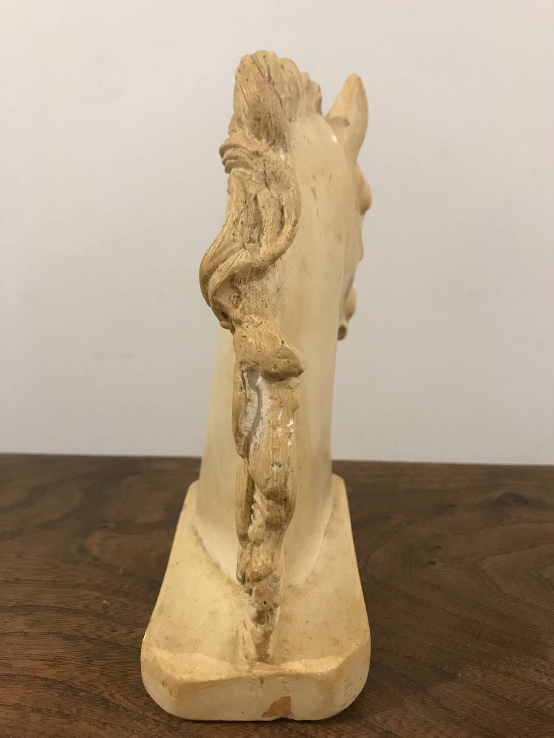 Sculpture buste cheval platre