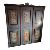 Armoire polychrome