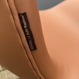Fritz Hansen Swan chair by Arne Jacobsen in Cognac leather, NEW condition!!