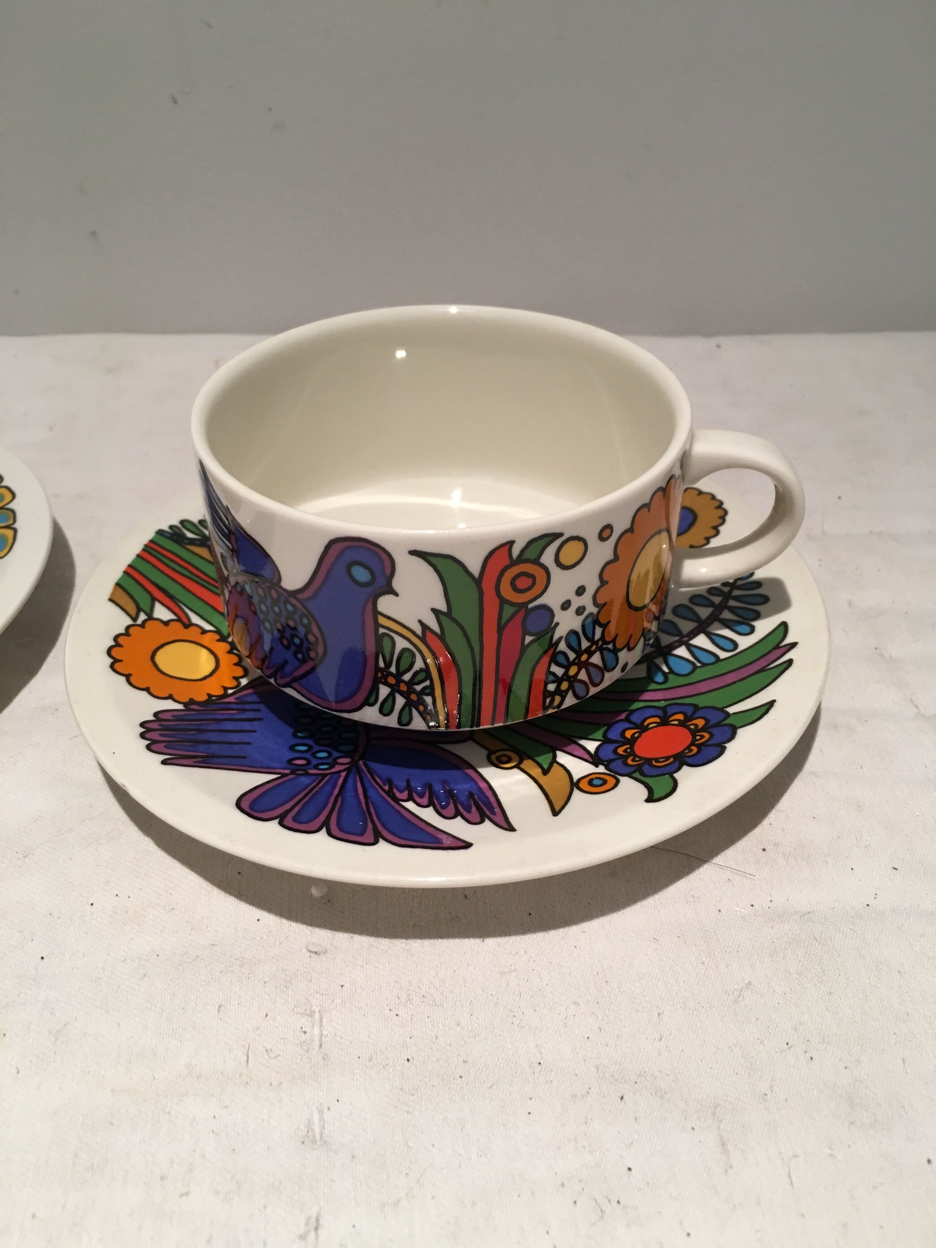 2 cups with saucers model Acapulco