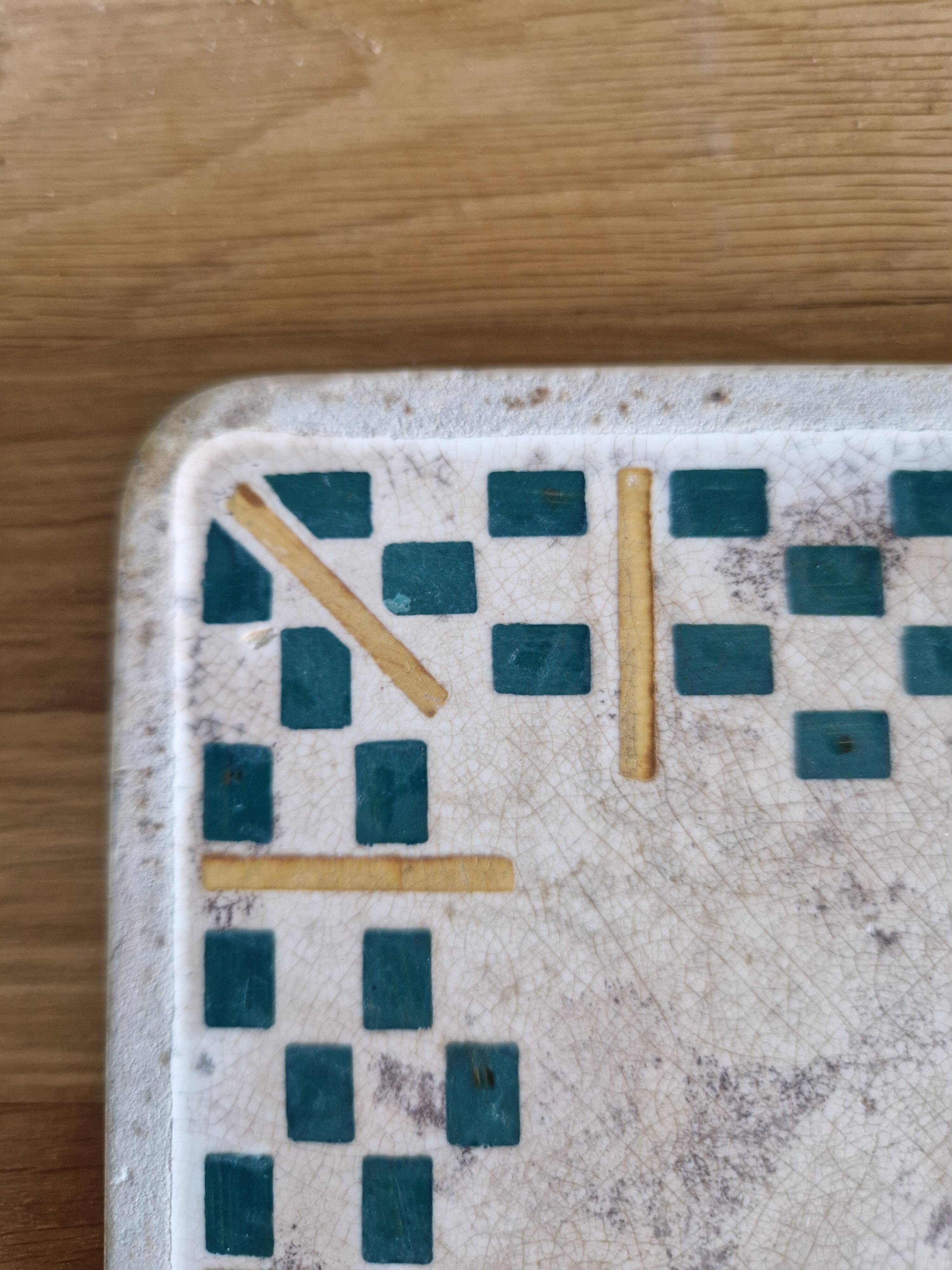 Cast iron trivet