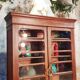Meuble-vitrine sur pied vintage