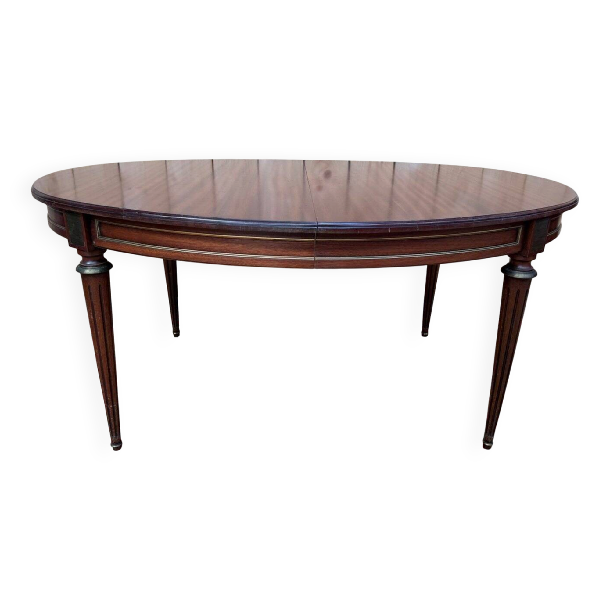 Oval dining table in Louis XVI style