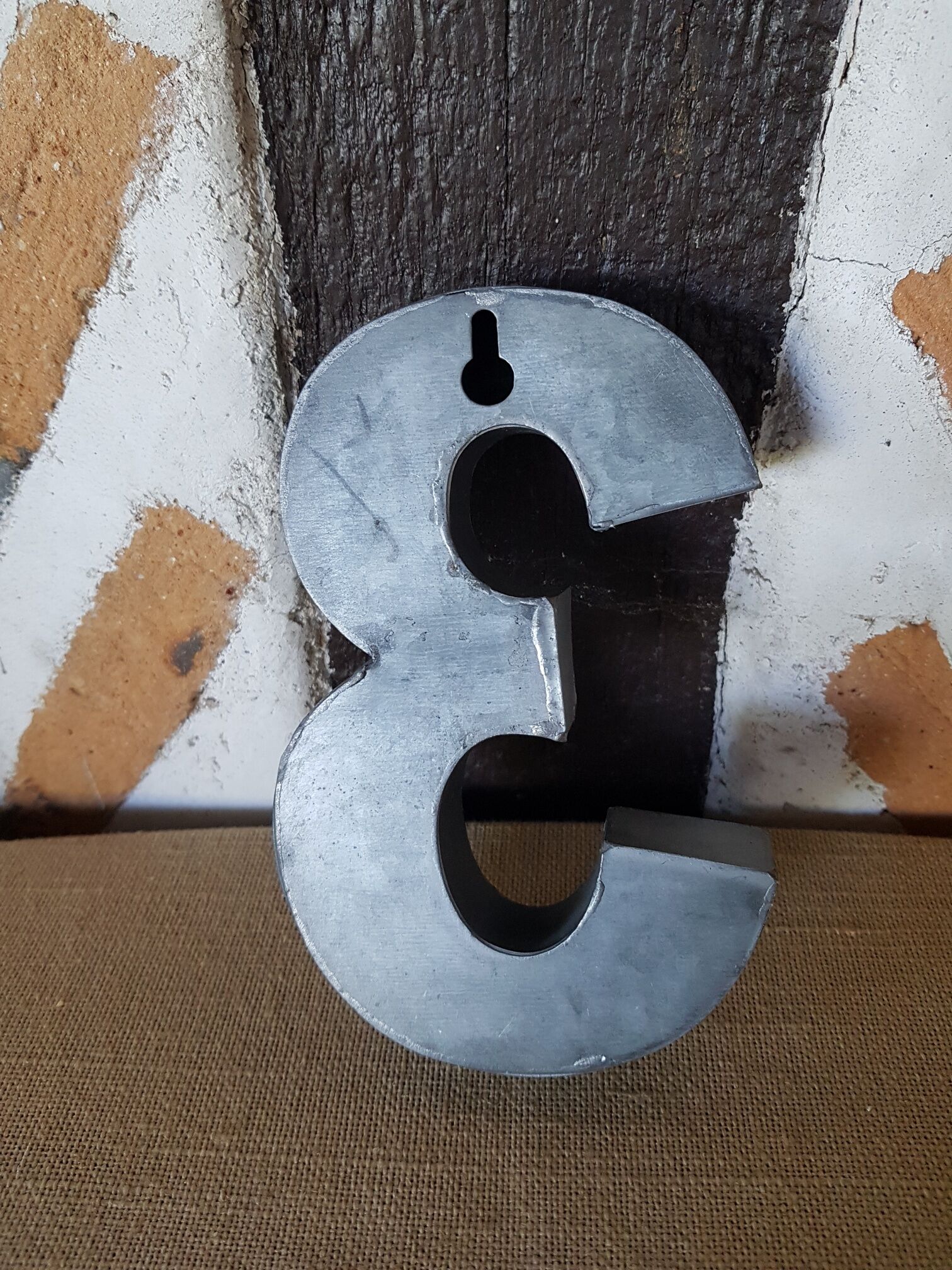 Figure 3 in zinc relief