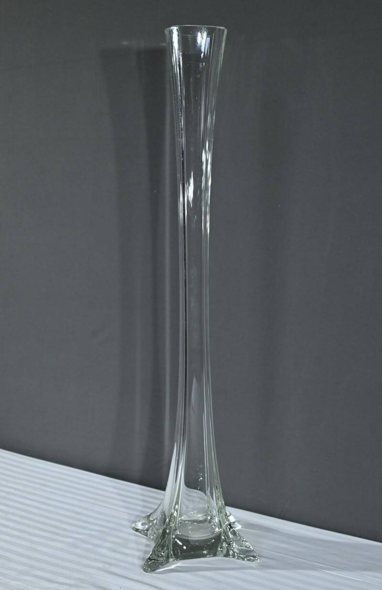 Important Vase Soliflore en Verre, époque Art Déco – 1930