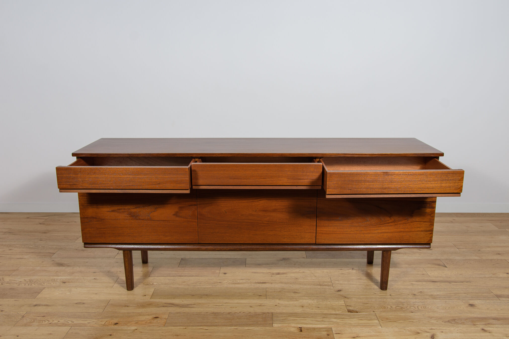 Mid-century modern English teak sideboard from Stonehill, 1960s