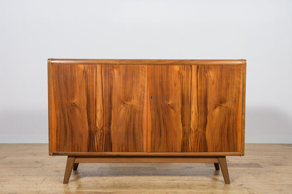 Petite enfilade par Bohumil Landsman et Hubert Nepožitek pour Jitona, Tchécoslovaquie, années 1960.