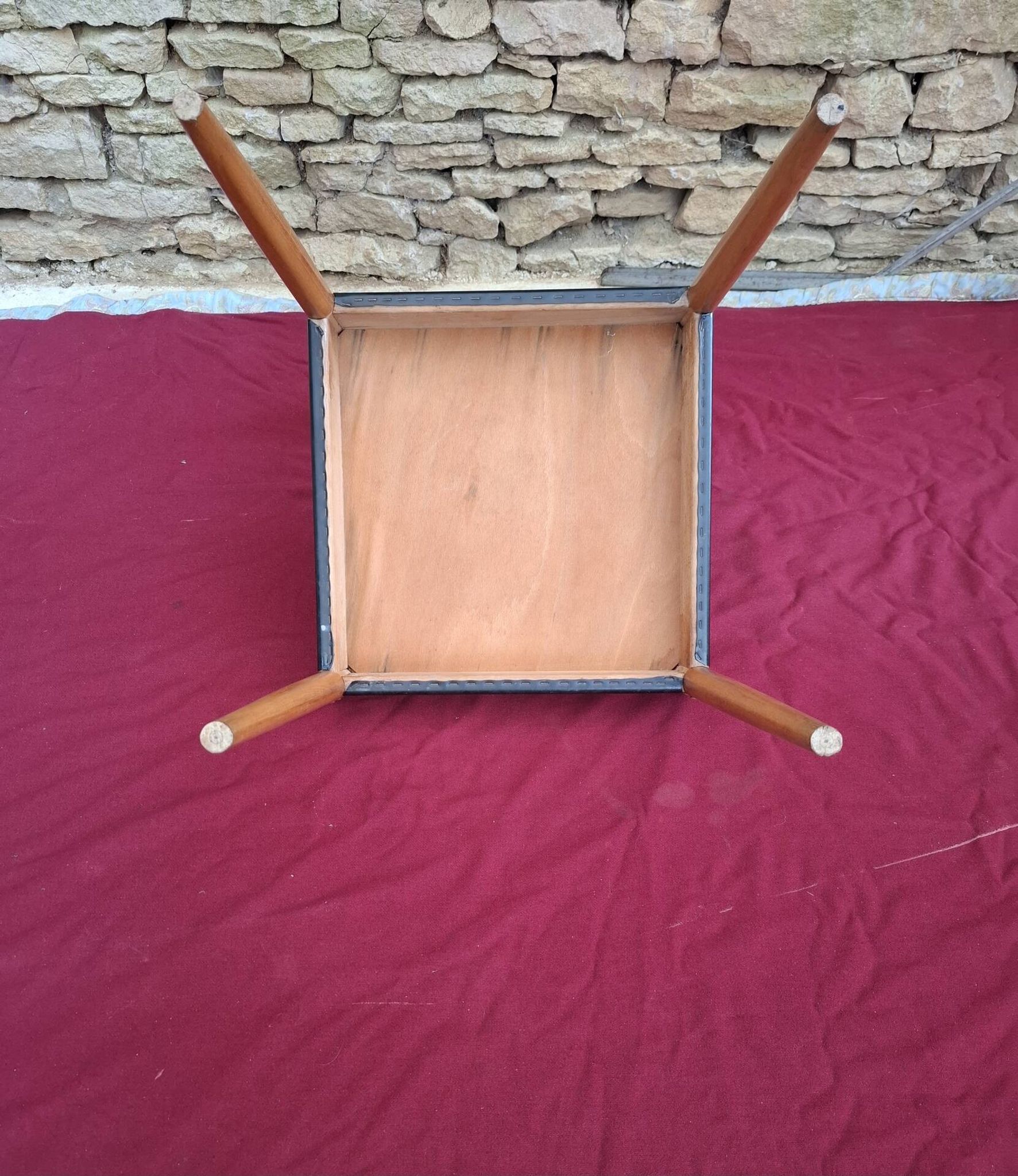 Scandinavian chair in beech and faux leather