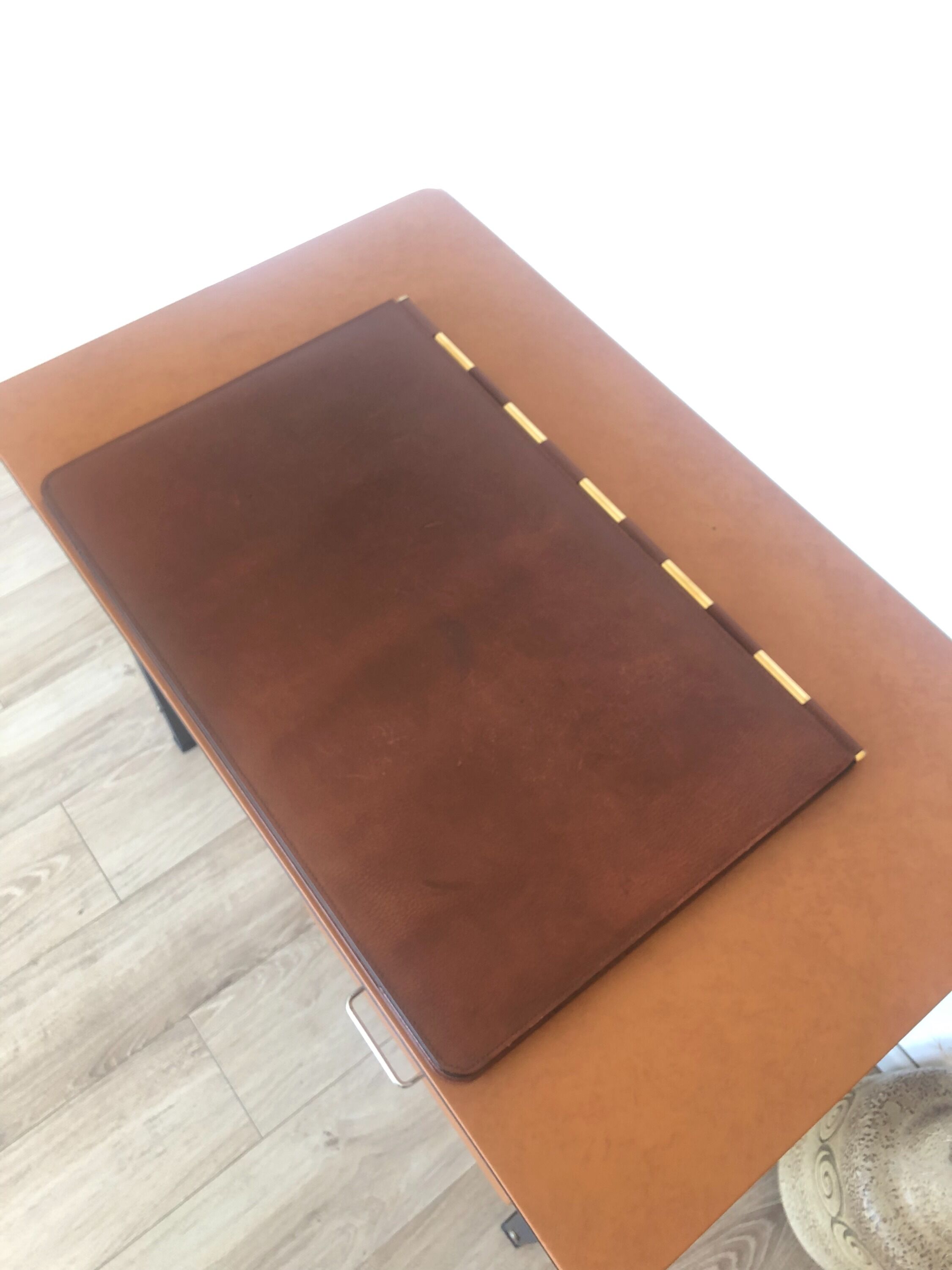 Double brown leather underhand signed Lancel