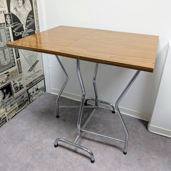 Table pliante en formica