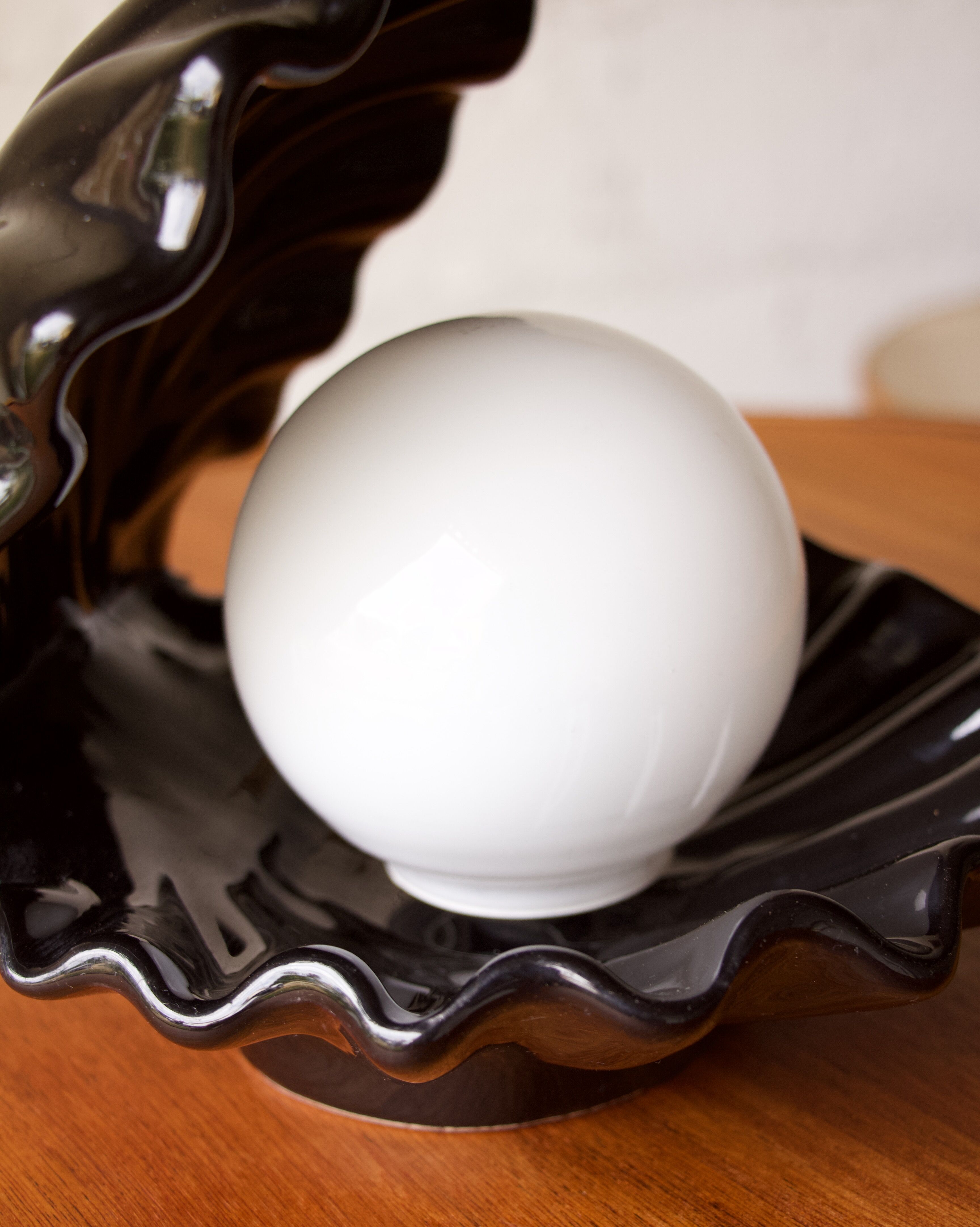 Vintage shell table lamp 80s