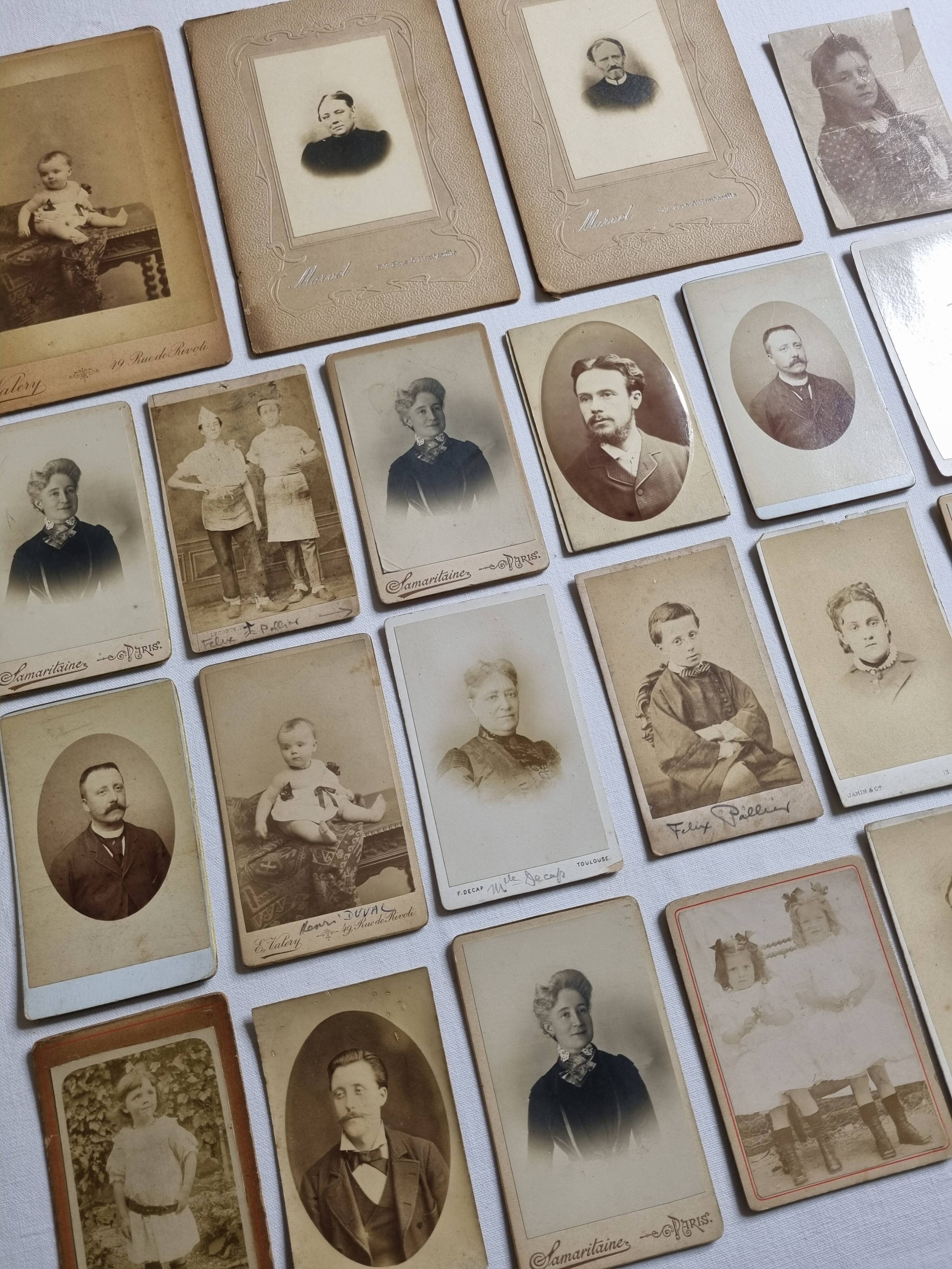 Set of 21 old photographic portraits from the end of the 19th century to the beginning of the 20th century