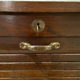 Double curtain cabinet