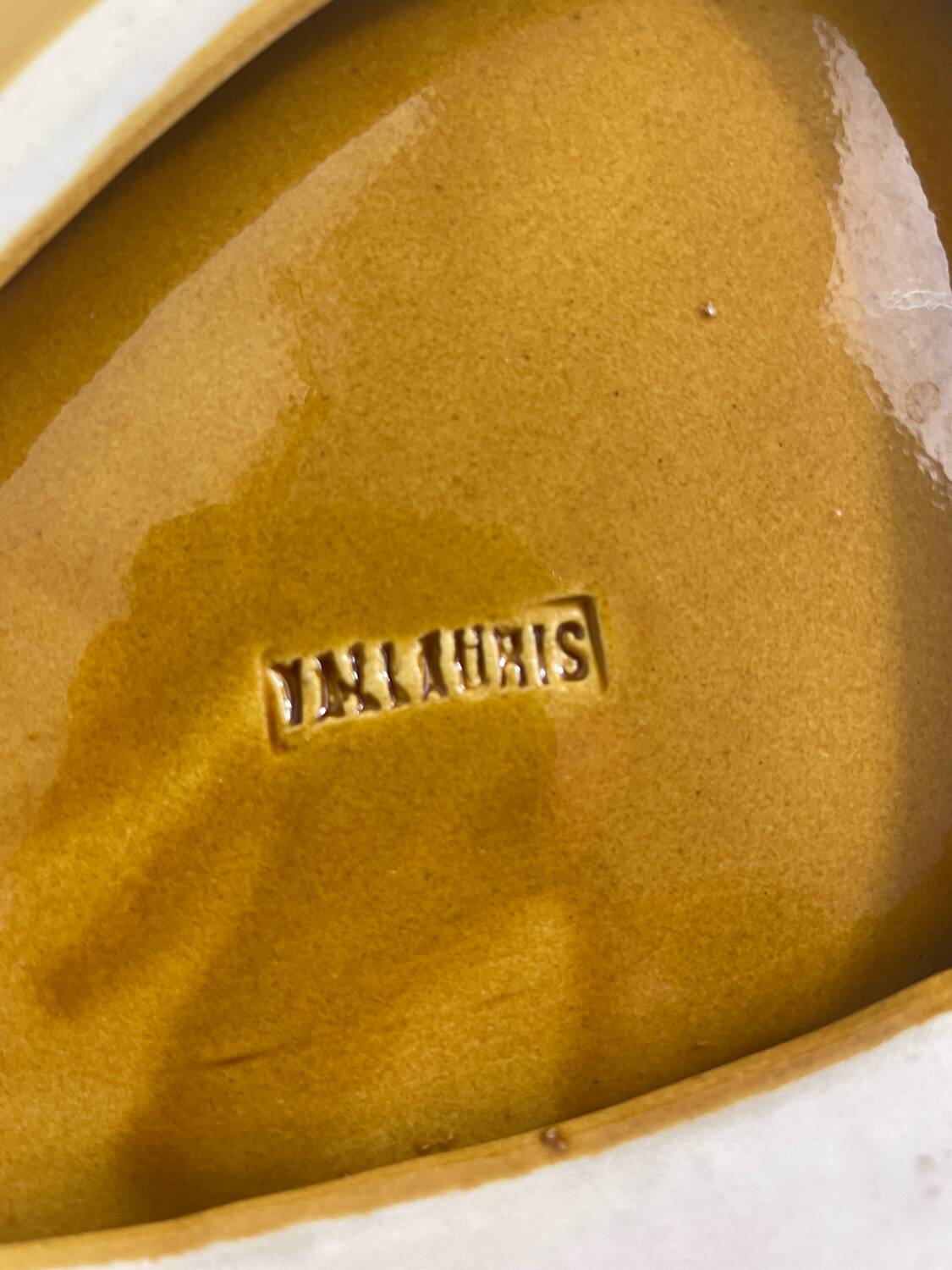 Provencal pocket emptier