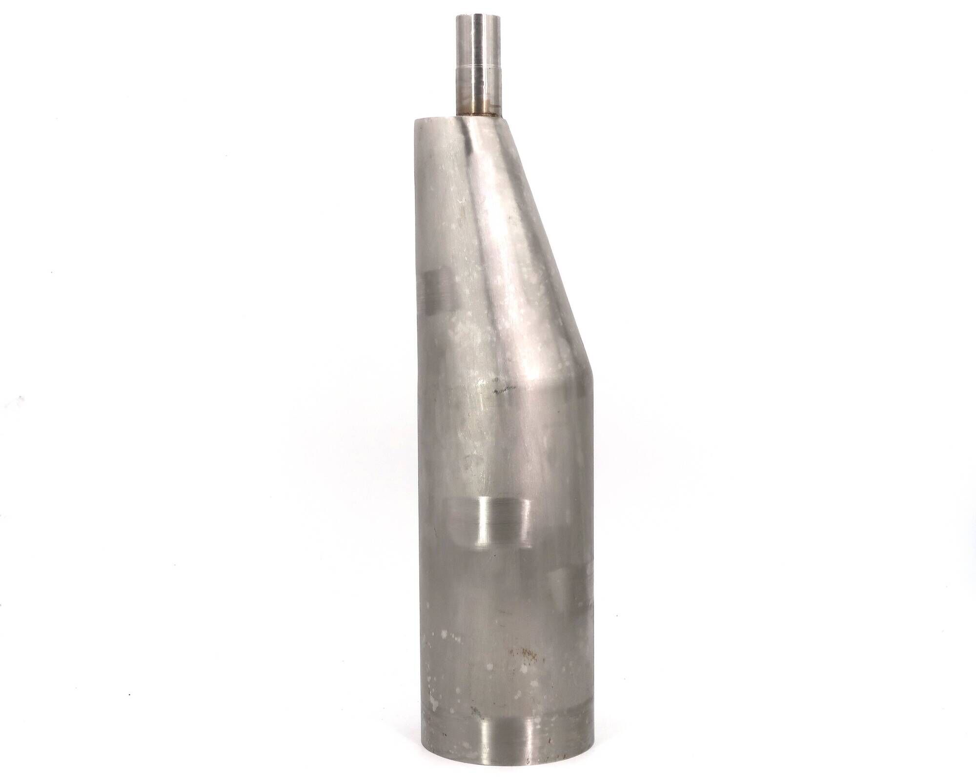 Stainless steel bottle in the style of Philolaos Tloupas.
