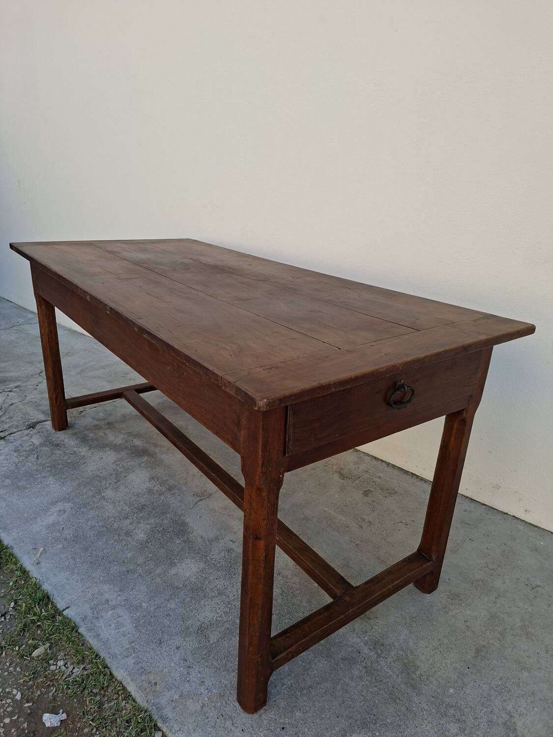 Rustic monastery farmhouse table, antique, 19th century, made of walnut.