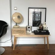 Meuble avec cannage