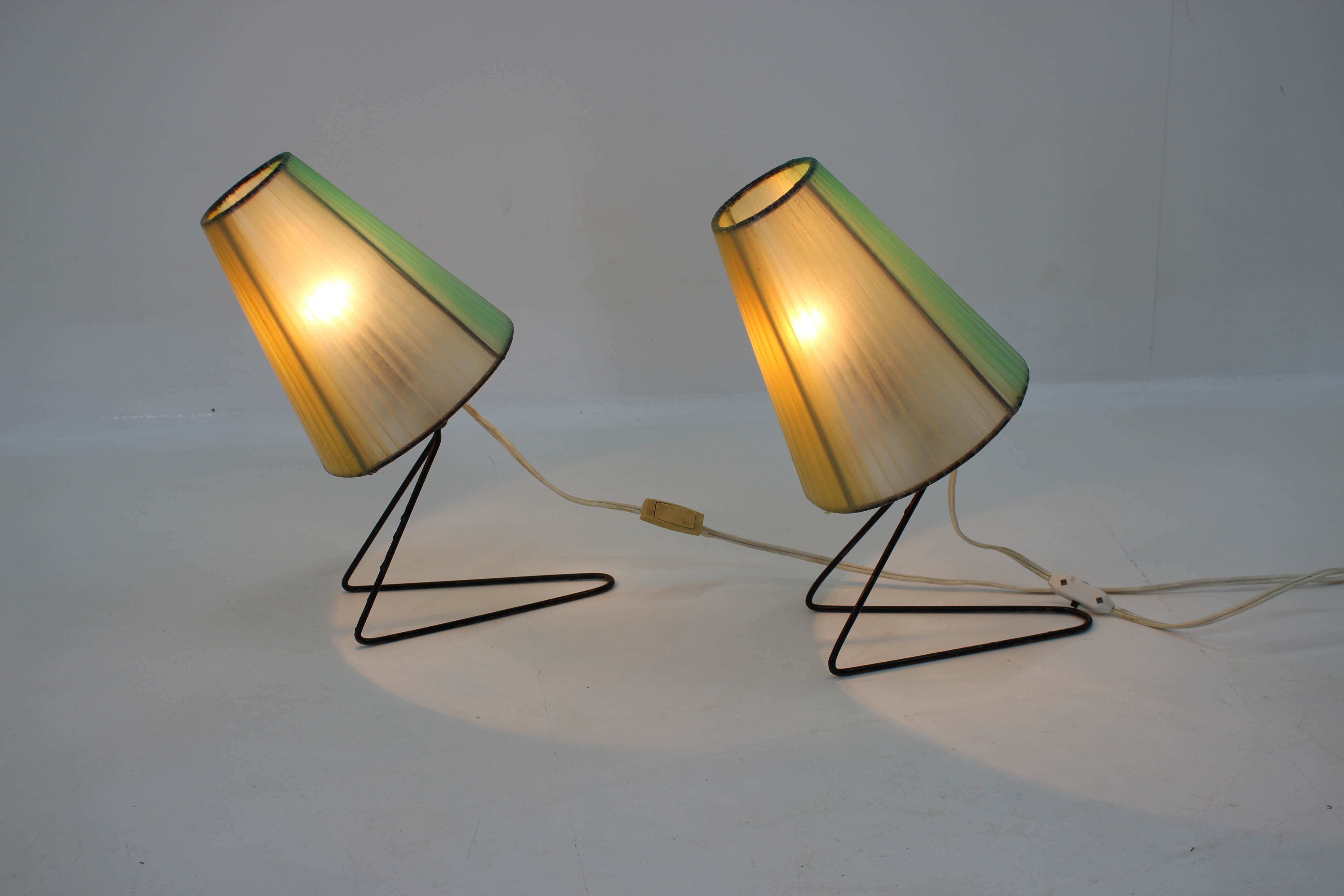 Ensemble de deux lampes de table du milieu du siècle, 1960