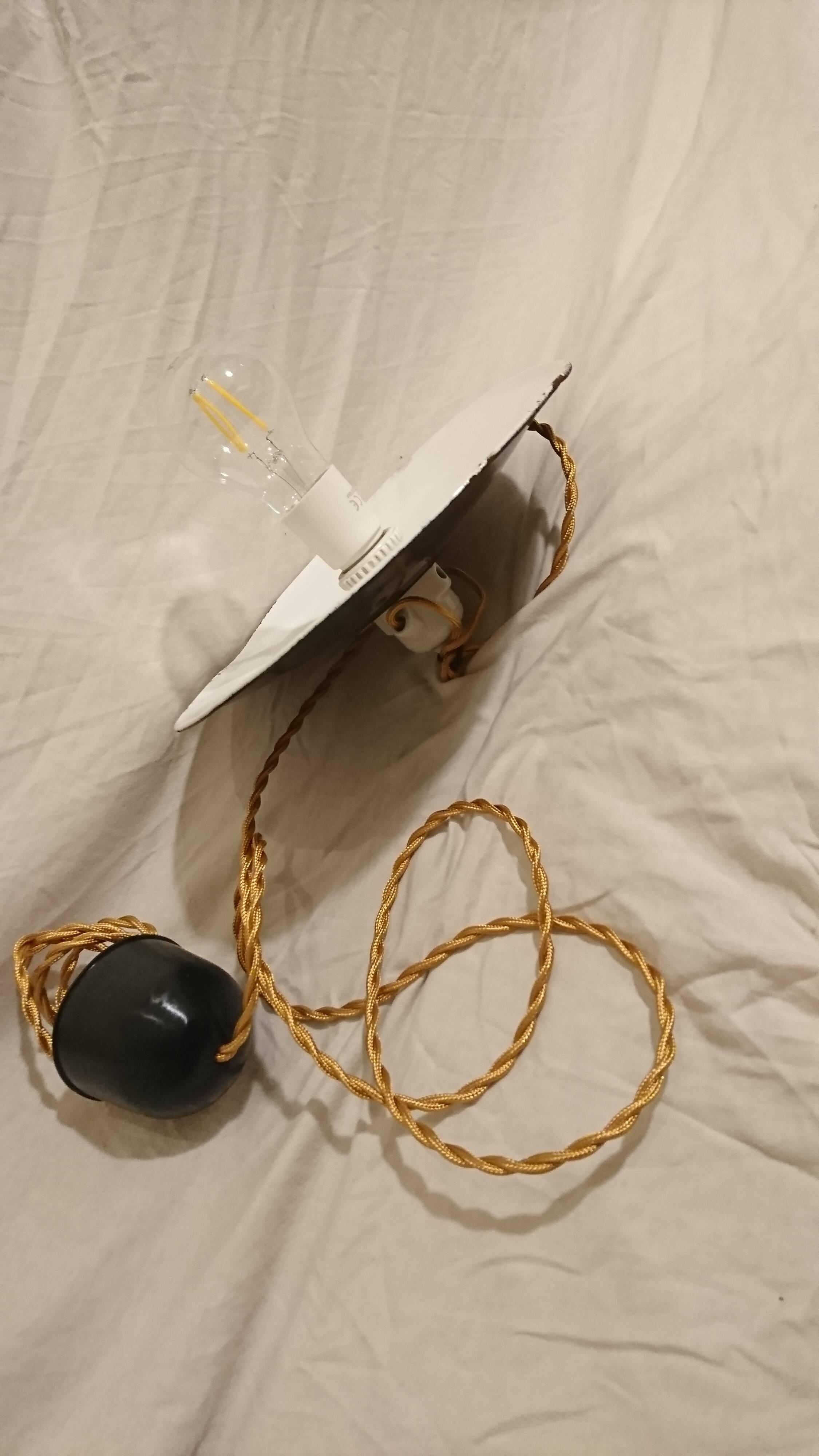 Chandelier workshop metal enamelled porcelain base