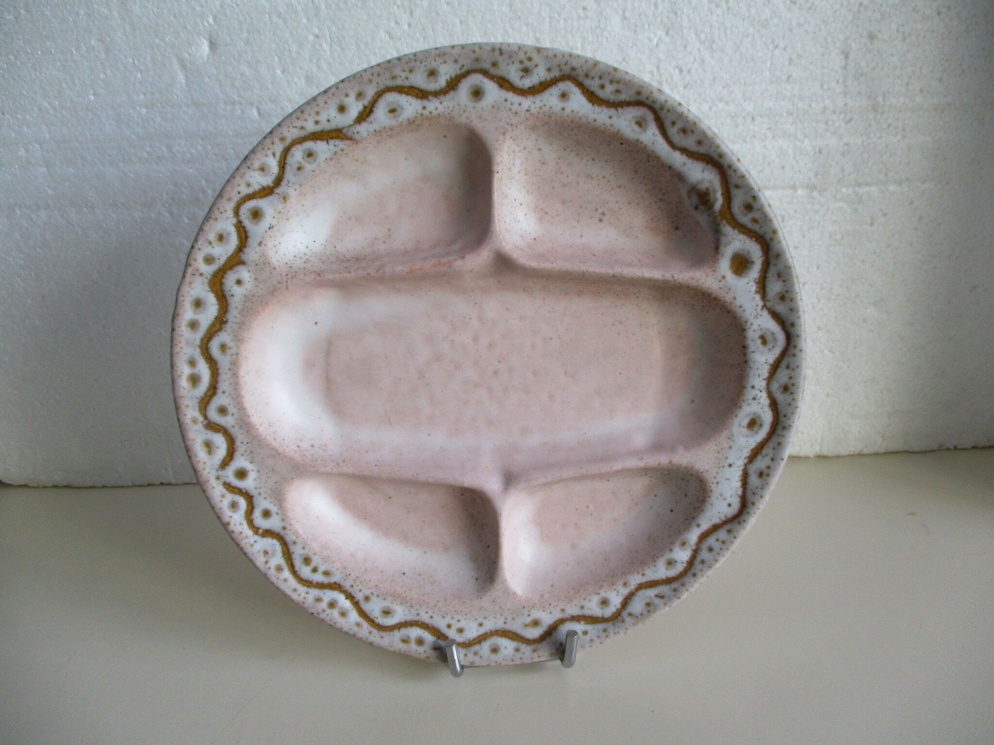 Ceramic plate from Vallauris - Austruy. Presentation dish