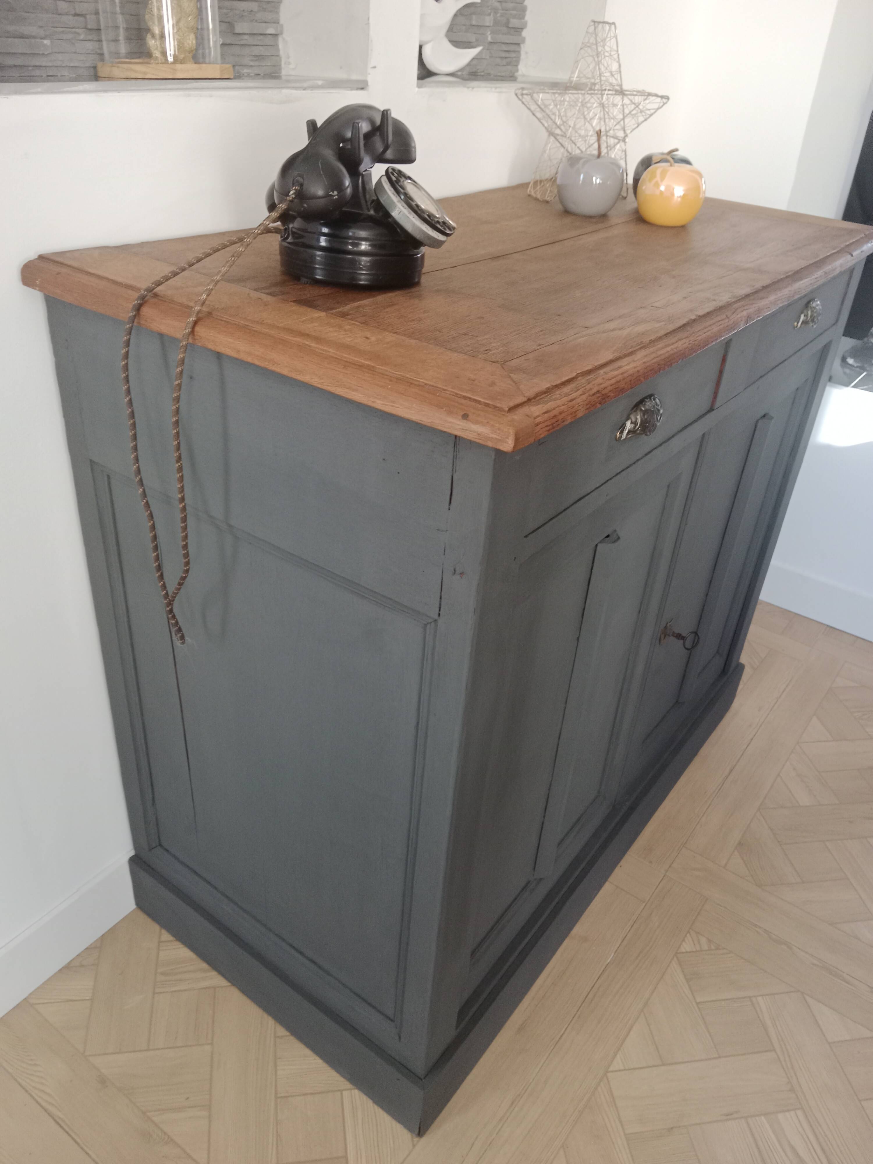 Parisian sideboard in solid oak