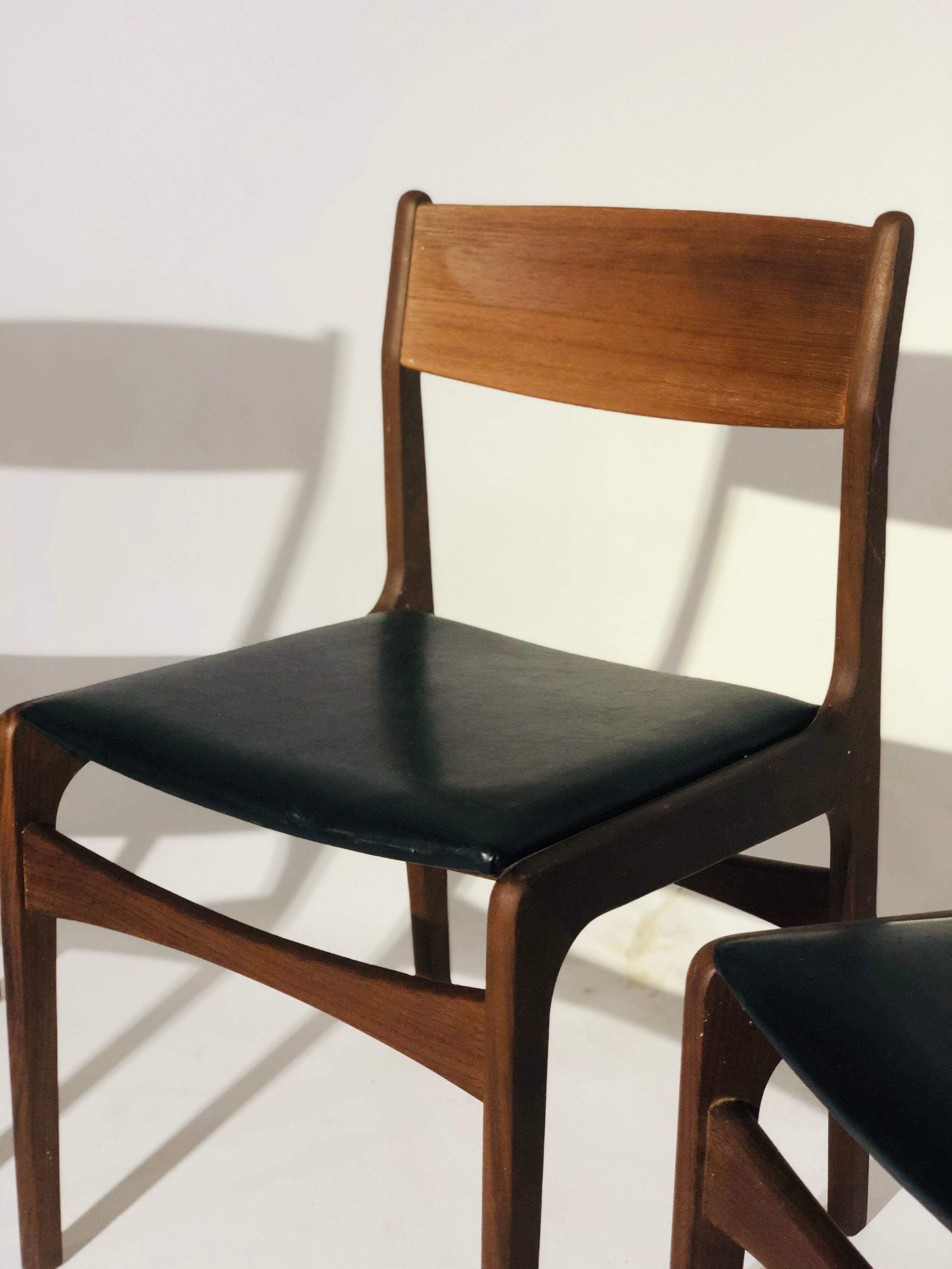 Suite of 3 vintage Scandinavian chairs