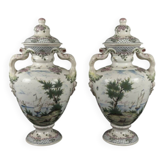 Paire de vases en faïence de Marseille - fin 18ème