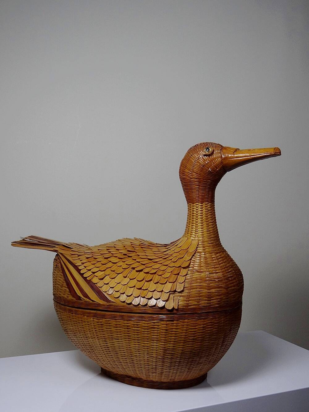 Large bamboo duck box, woven rattan, vintage Shanghai Handicrafts China