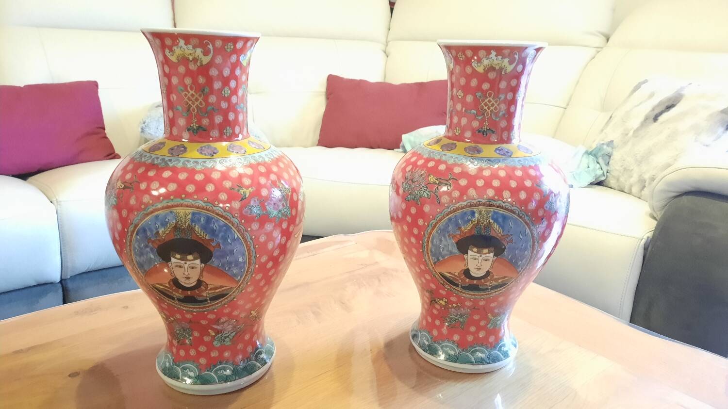 Pair of large Chinese vases in imperial style