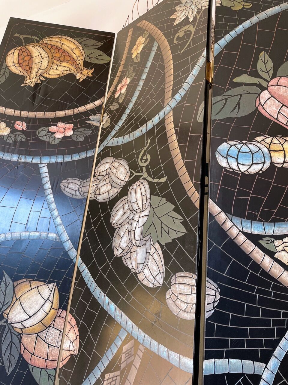 Coromandel style screen of the 60-70s