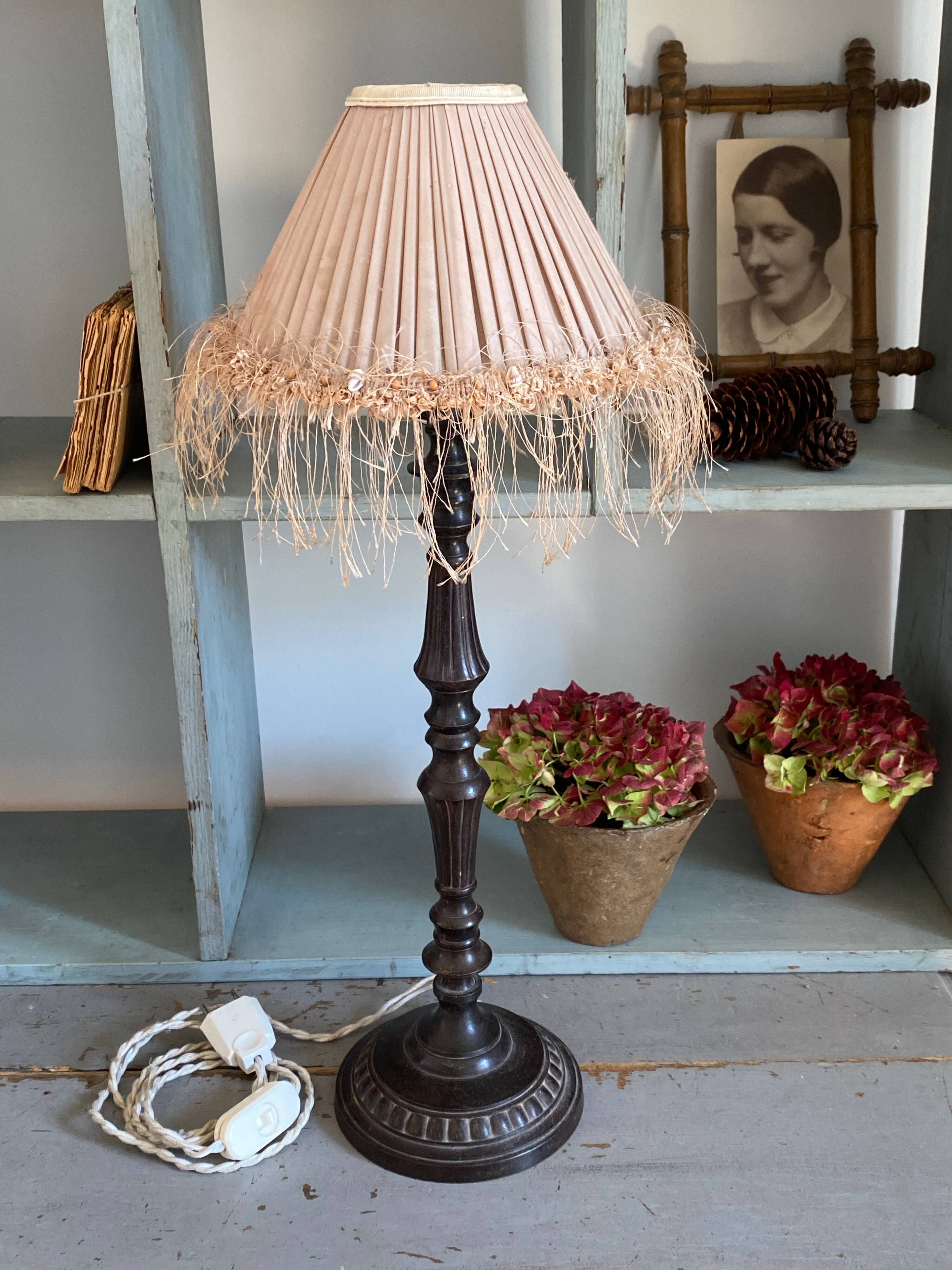 Chiseled metal lamp base