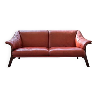 Frau sofa 2 places in burgundy leather of the 80s/90s