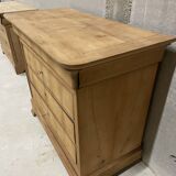 Antique sandblasted chest of drawers – classic style with authentic charm